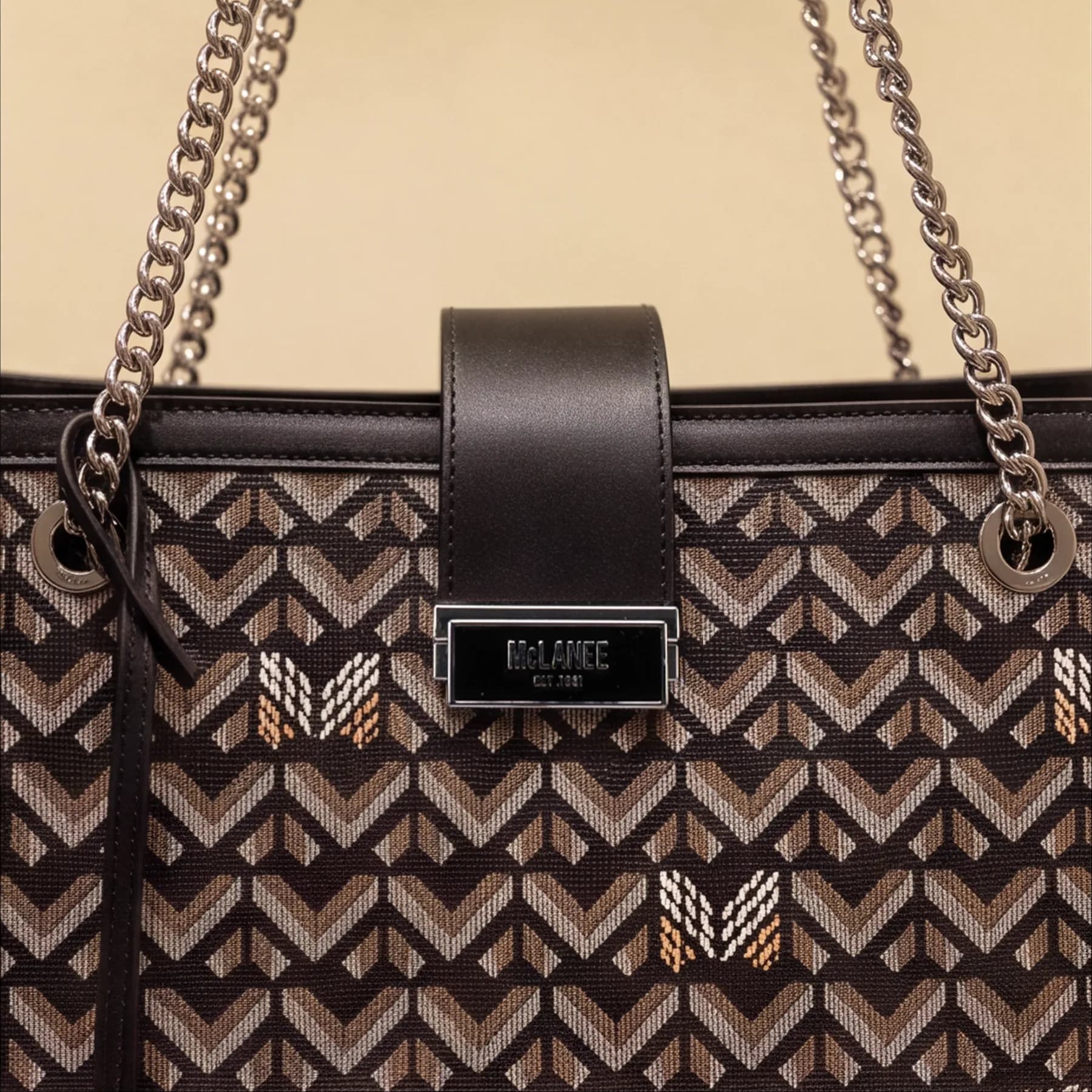 Vesper Large Shoulder Bag thumbnail 6