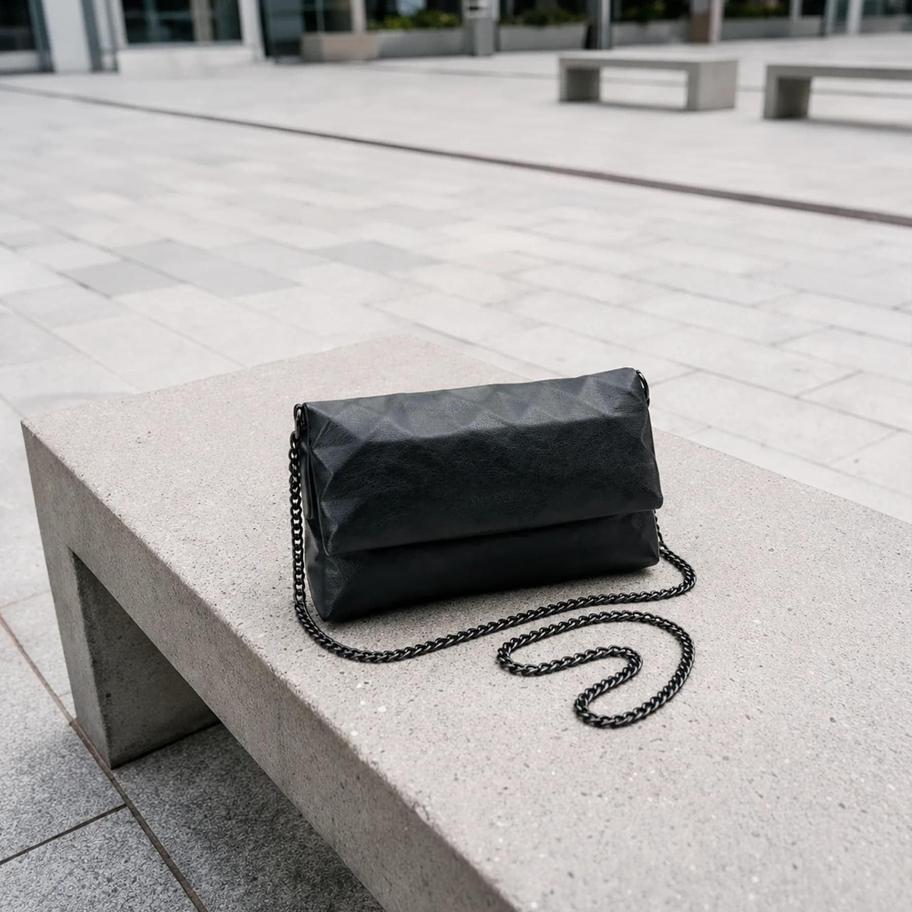 Isadora Chain Shoulder Bag thumbnail 4